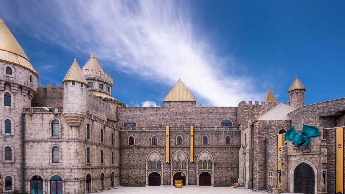 BNH-023 Moon's castle